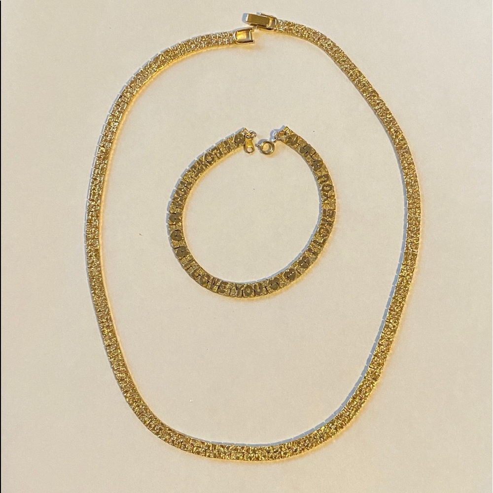 Vintage Gold Tone Necklace and Bracelet
